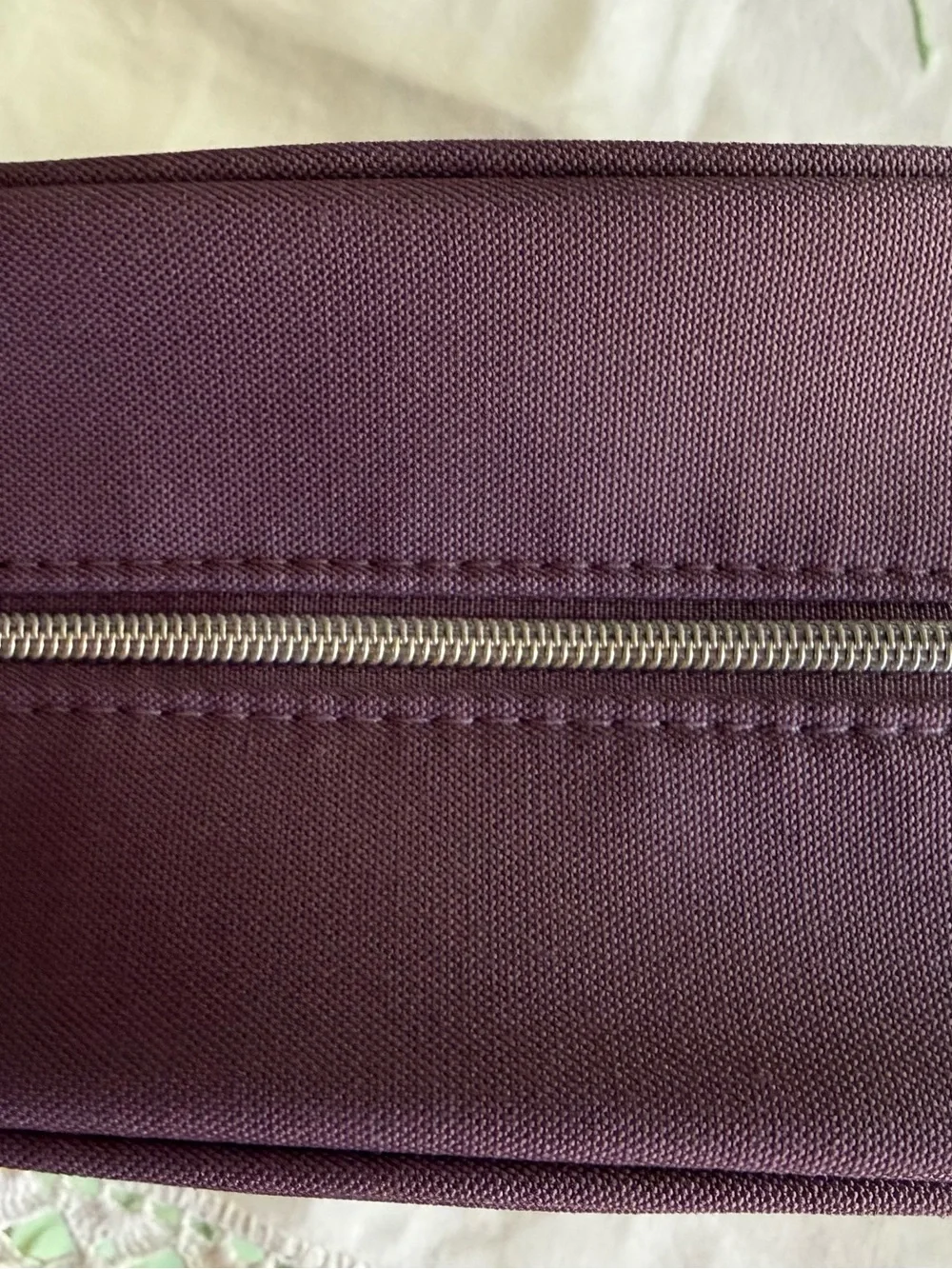 Authentic Gucci Beauty Lavender Cosmetic Pouch